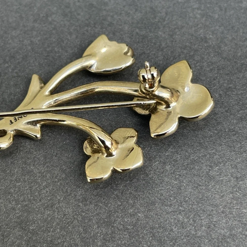 Monet Brooches Women Gold tone Flower‎ Pearl Rhiestone event party